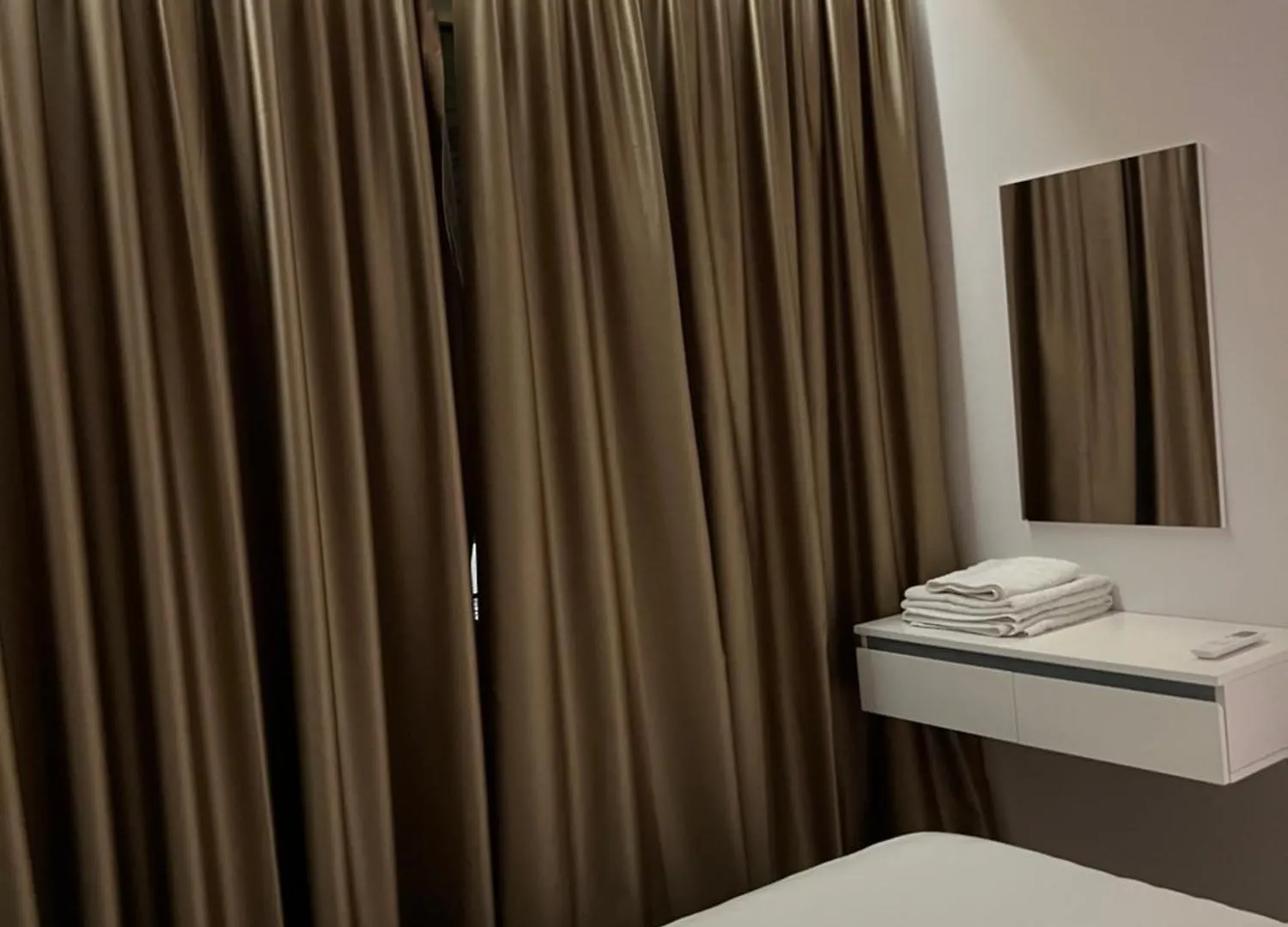 アパート Renas Apartment1 ティラナ